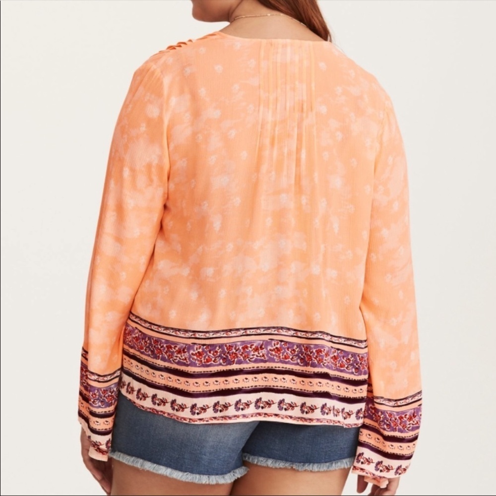 Torrid Bell Sleeve No Closure Top Size 1X - Picture 2 of 8